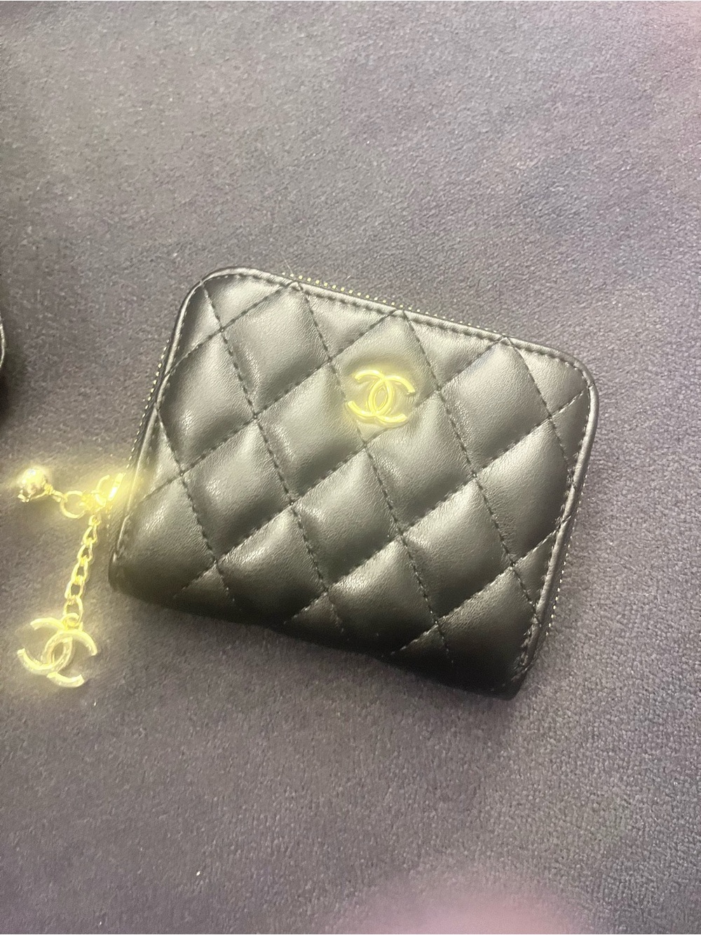 Chanel styled
Quilted Black Leather Crossbody Bag & Wallet Set - Picture 4 of 6